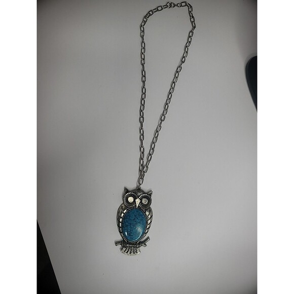 Vintage Silver Tone Owl Pendant Chain Necklace Blue Stone Jewelry Costume - Picture 12 of 12